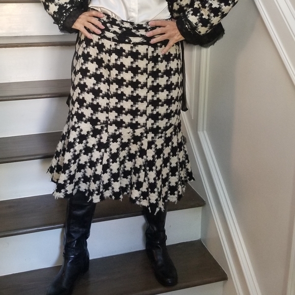 ECI NY B&W Cleaned, Houndstooth Wool Blend Dressy Skirt Suit, Size 10, $88 - Picture 8 of 17